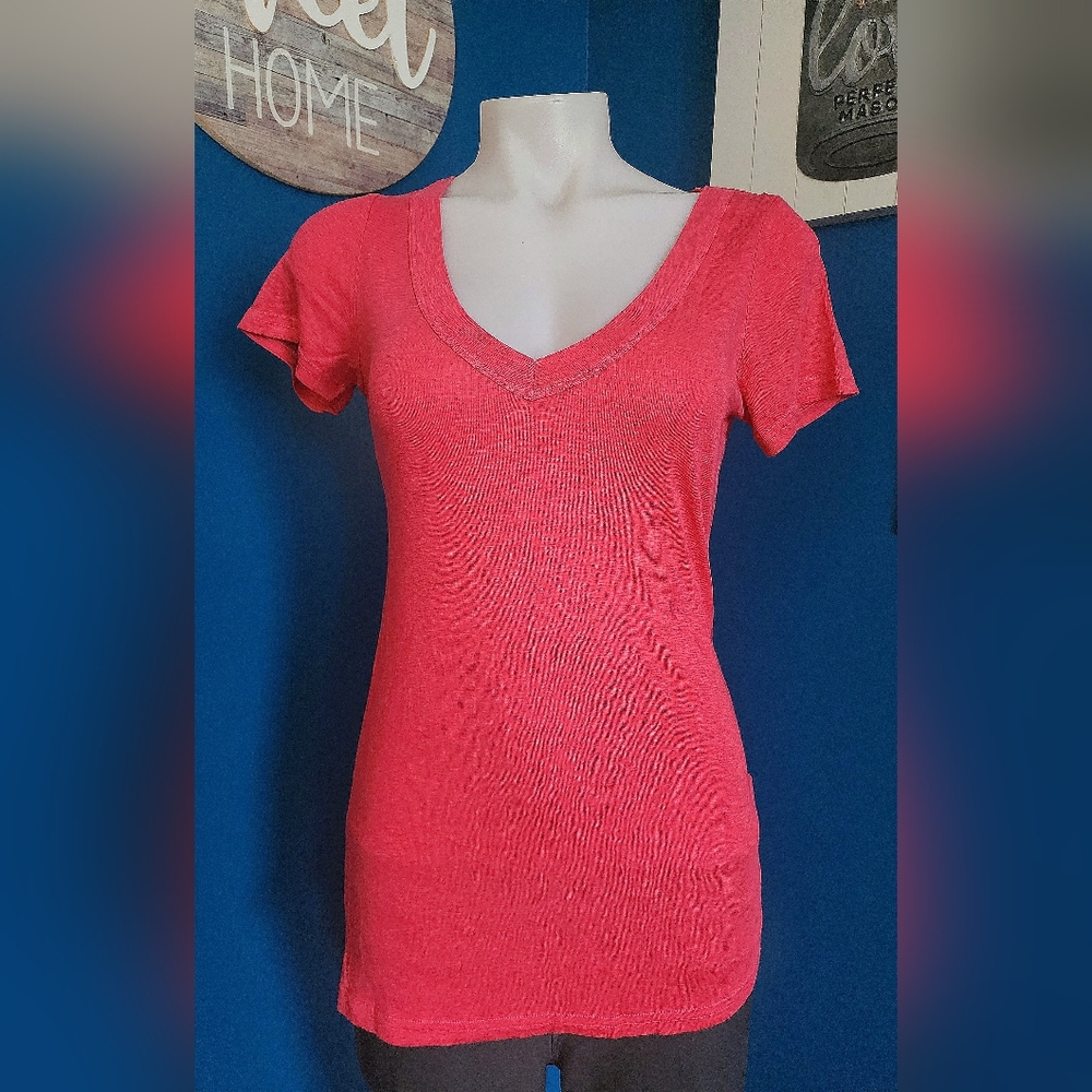 Michael Stars V-Neck Nikki Tee Magenta OS One Size